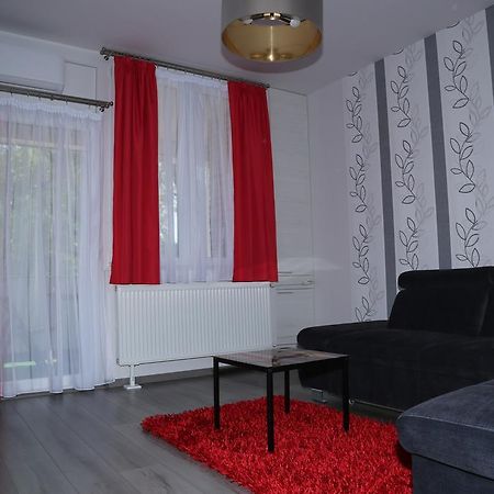 Szofi Apartman Hajdúszoboszló Buitenkant foto
